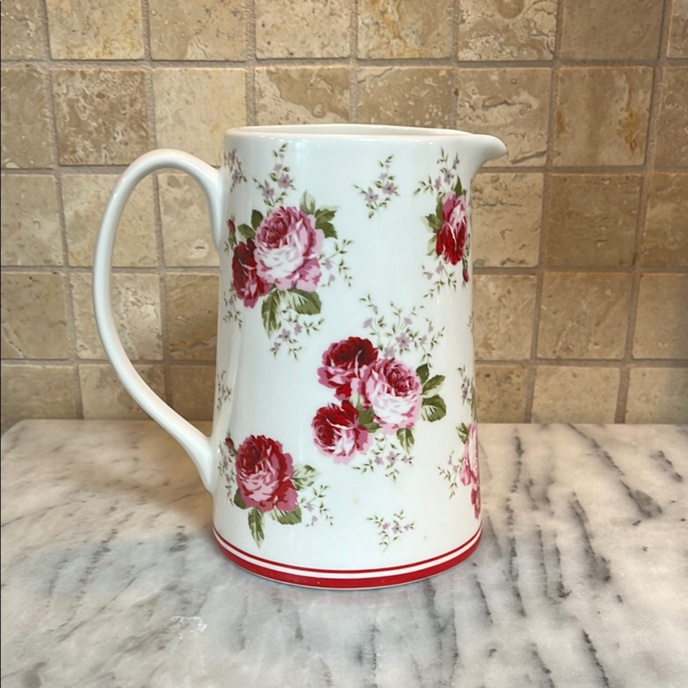 NWT 🤍Grace chabby chic 🤍jug for milk , cream & Gravy